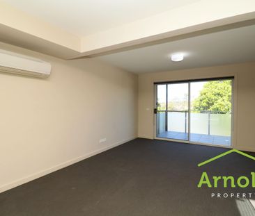 ADAMSTOWN MODERN 2 BEDROOMS - Photo 2