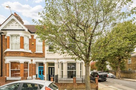 5 bedroom flat to rent - Photo 3