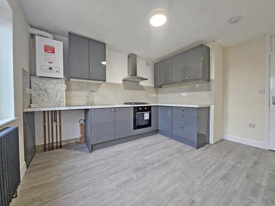 2 bedroom maisonette to rent - Photo 1