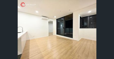 Oversized 1bedder | 3min to Station - Photo 2