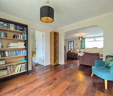 3 Bedroom Detached To Let - Photo 2