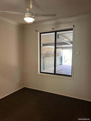 Raine & Horne are pleased to present this large 4 bedroom Family Home - Photo 2