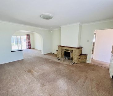 3 bedroom bungalow to rent - Photo 3