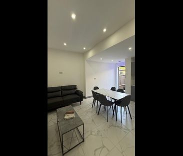Room in a Shared House, Hobson Road, B29 - Photo 2