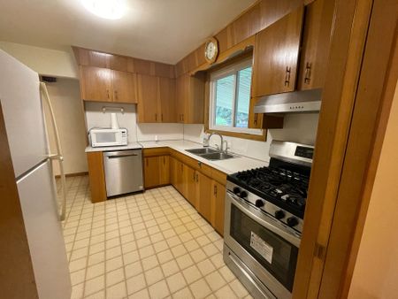 For Lease - 4327 Mitchell Avenue, Niagara Falls, Ontario - Photo 5