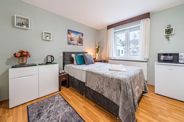 City-Residence: Günstiges Apartment im Gallusviertel ohne Küche - Photo 1