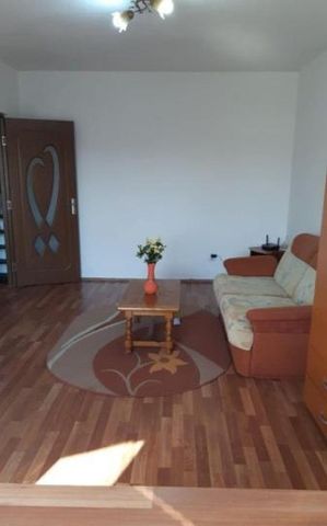 Dristor etaj 4 ramnicu sarat - Fotografie 4