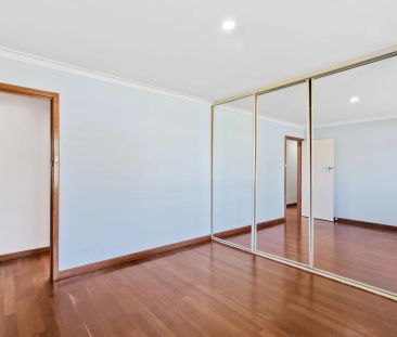 Charming Family Home - Photo 2