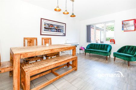 5 bedroom detached house to rent - Photo 2