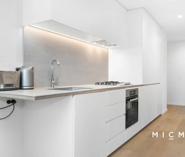 Elevated Living with Spectacular Southbank Views - Photo 4