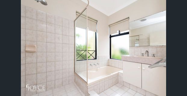 Location Location! - Photo 1