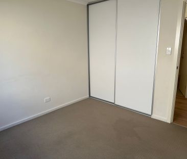 Modern 3-Bedroom Home in a Quiet, Convenient Location - Photo 5