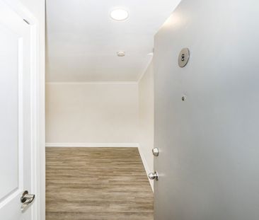 For Lease - 2637 Keele Street Unit# 8, Toronto, Ontario - Photo 4