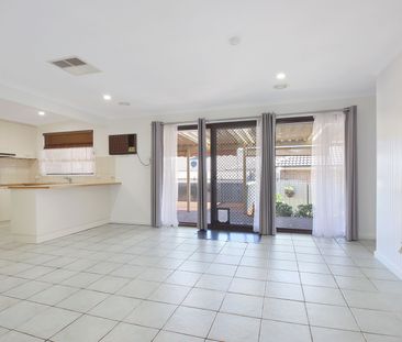 Spacious Family Home in Quiet Court Location - Photo 1