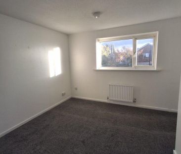 2 bedroom end of terrace house to rent - Photo 6