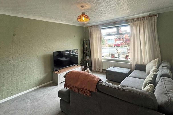 2 bedroom detached bungalow to rent - Photo 1