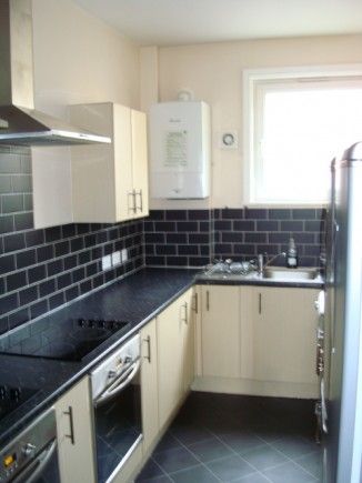 7 Bedroom Student House in Fallowfield - Photo 5