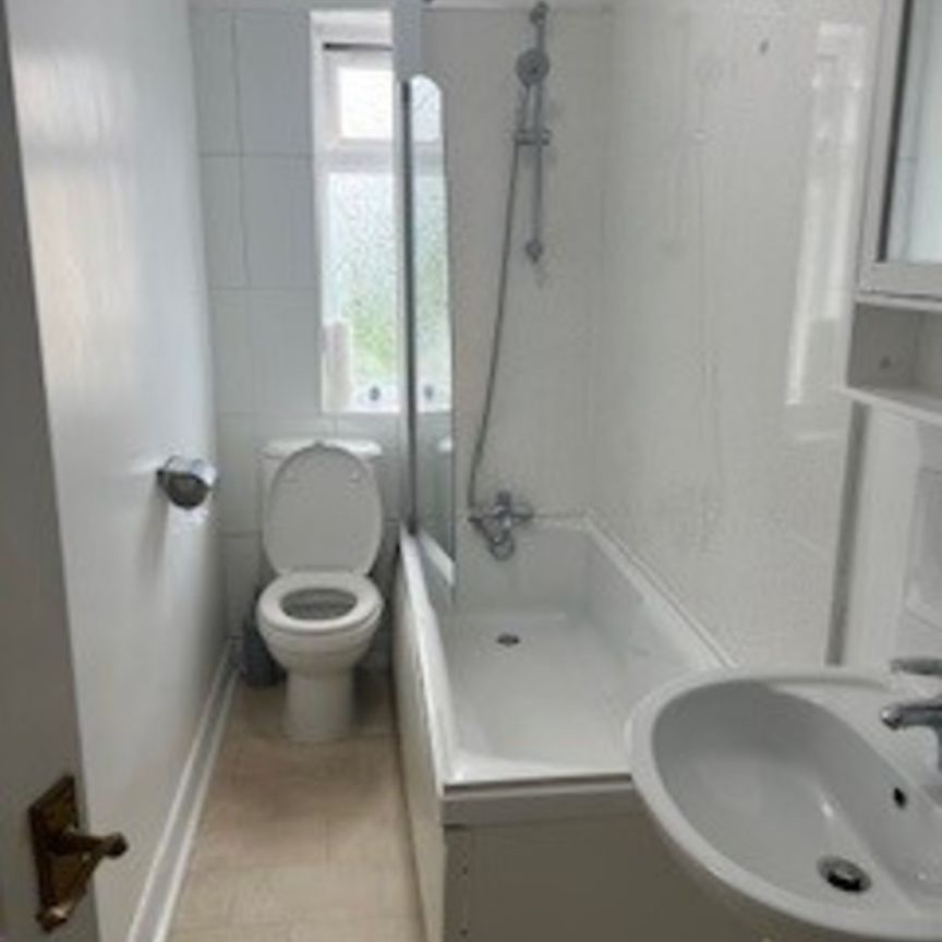 3 bed End Terraced House for Rent - Photo 1