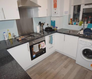 5 bedroom detached house to rent - Photo 5