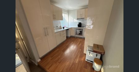 Granny Flat in the Heart of Terrigal! - Photo 2