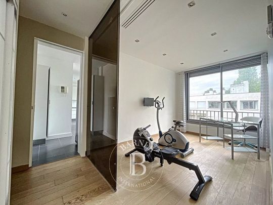 Tout savoir sur cet appartement dans le quartier Saint James-Général Koenig, à Neuilly-sur-Seine - Photo 1