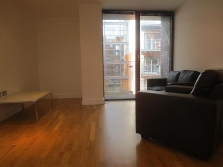 1 bedroom apartment to rent - Photo 2