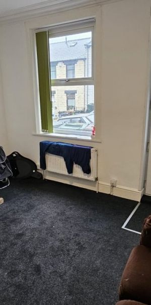 2 bed Terraced - To Let - Photo 1