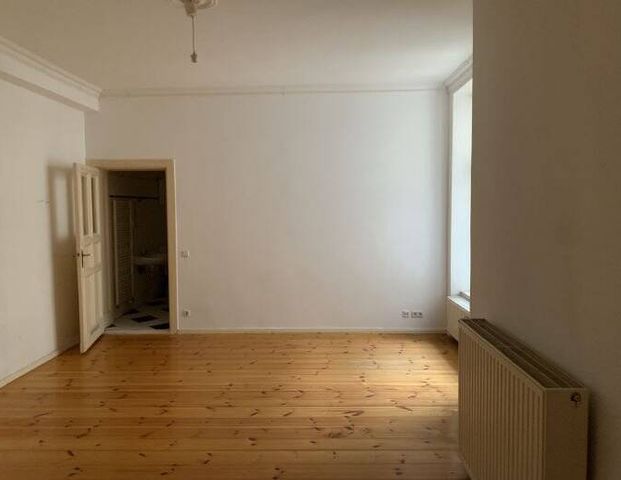 Großräumige 1-Zimmer Altbauwohnung in bester West-Berliner Lage - Photo 1