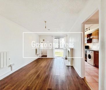 Popley, Basingstoke RG24 - Photo 1