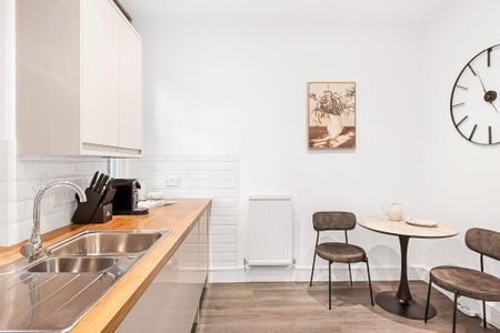2 bedroom flat to rent - Photo 5