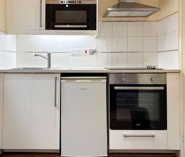 Studio Flat, Park Avenue, NW2 - Photo 4