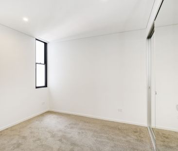 Genesis Shepherds Bay | Large High Level Three Bedroom - Photo 6