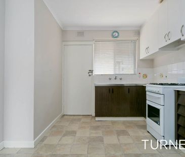 Conveniently located 2 bedroom home unit with white goods included - Photo 3