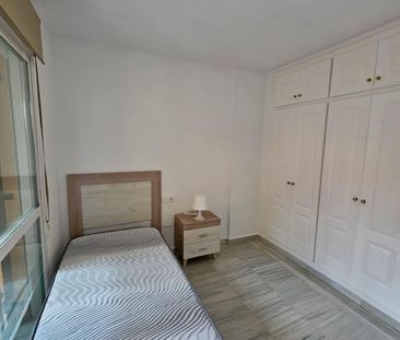 LONG TERM RENTAL IN LA CARIHUELA 3 BEDROOMS, AND PRIVATE PARKNG – t... - Photo 3