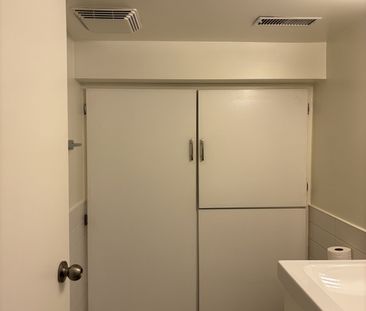 For Lease - 16 Montrose Avenue Unit# Basement, Toronto, Ontario - Photo 6