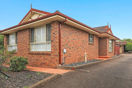 3 bedroom villa short walk from Wollongong's CBD, shopping centre, public transport - Photo 3