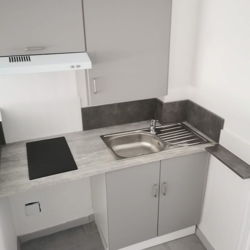 Location Appartement 1 pièce 19m² EPERNON 28230 - Photo 1