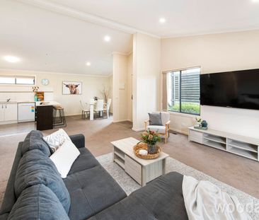 2 Bedroom unit walking distance to shop - Photo 1