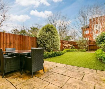 4 bedroom terraced house to rent - Photo 3