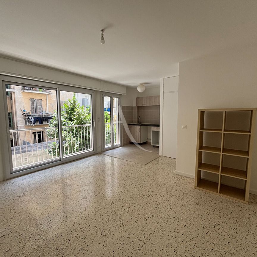 Location Appartement 1 pièce 25m² NICE 06000 - Photo 1