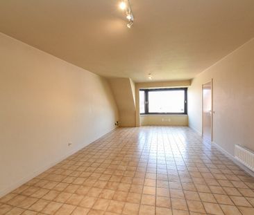 Ruim INSTAPKLAAR appartement te Oeselgem met 2 slaapkamers en GARAGE. - Foto 3