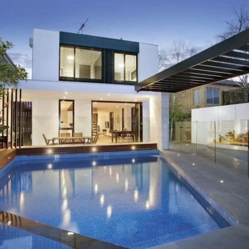 Architectural Luxury in the Heart of Brighton - Photo 1