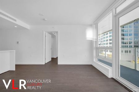 Condo in Richmond, BC - Photo 4