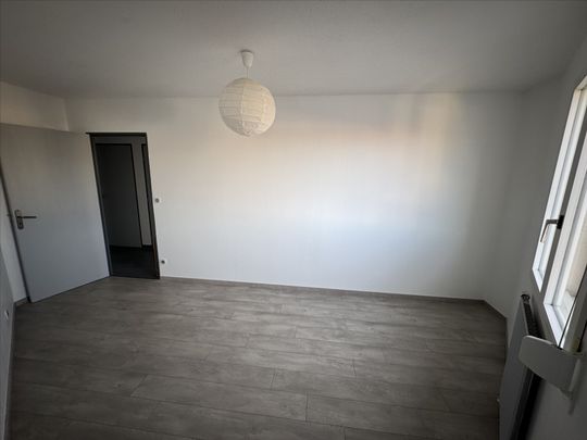 Location Appartement 3 pièces 68m² - Photo 1