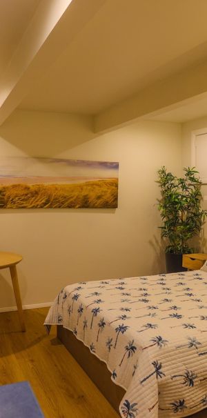 Queens Park - Photo 1