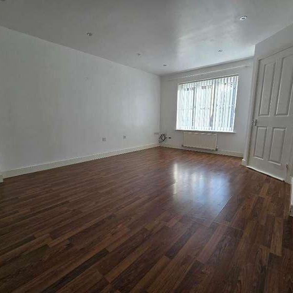 Temple Way, Rayleigh, Essex, SS6 - Photo 1