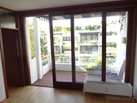 Nussdorf, ruhige + sonnige Wohnung mit 8m² Balkon, Schwimmbad 27°C, Sauna, Gemeinschaftsgarten, 2 Gehminuten zur Straßenbahn - Photo 5