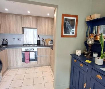 2 bed flat for rent in The Shore - Photo 4