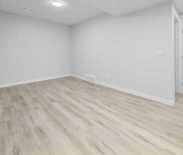 Edmonton Unfurnished house Rental in Glenridding Ravine - Luxury an... - Photo 5