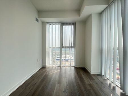 For Lease - 28 Interchange Way Unit# 3712, Vaughan, Ontario - Photo 5